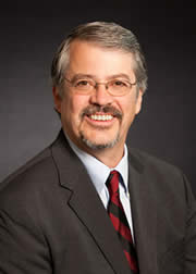 ˼��ȫ�򸱿�������Ӌ(j��)����ϯ���g(sh��)��Lew Tucker